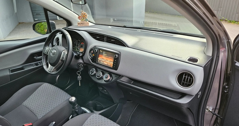 Toyota Yaris cena 34999 przebieg: 157000, rok produkcji 2014 z Słubice małe 326